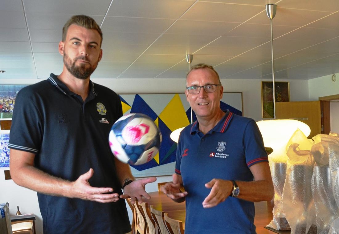 Cau thu cao nhat the gioi anh 4