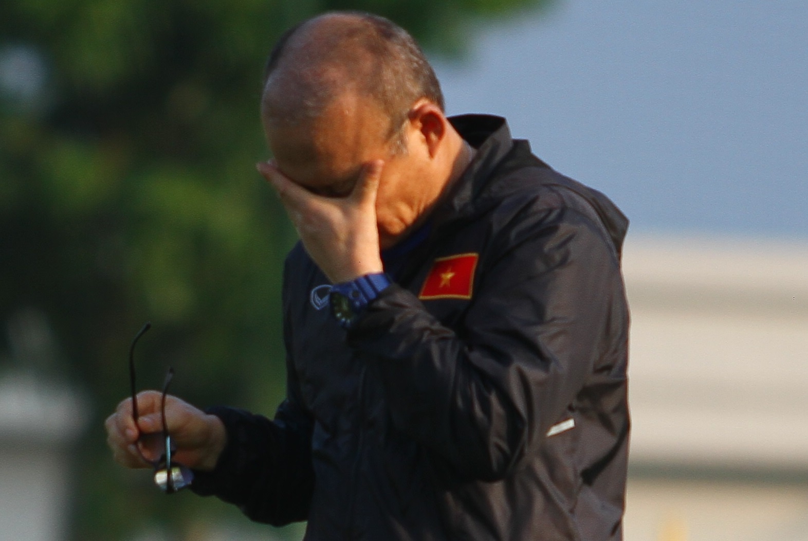 Bao Thai: 'HLV Park bi am anh vi phai tim ra so do moi' hinh anh