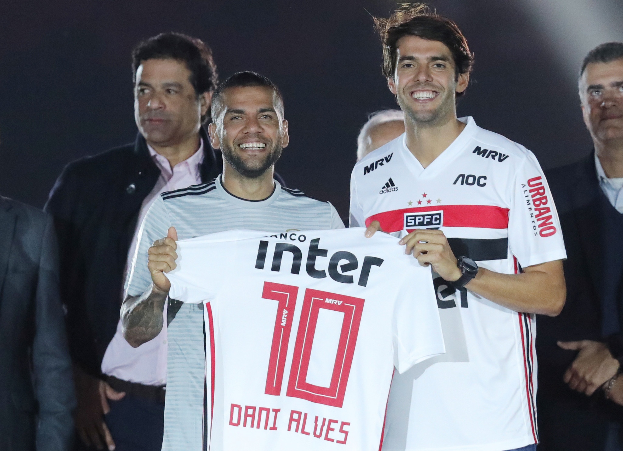 Nhung so ao ky la anh 6