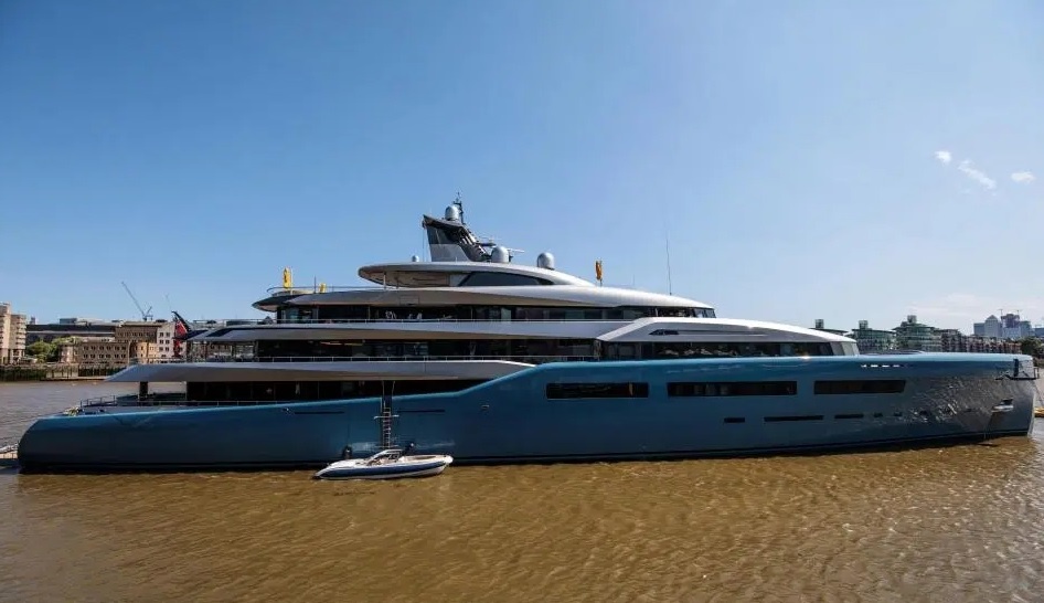 Du thuyen 113 trieu bang cua ong chu Tottenham co san tennis hinh anh