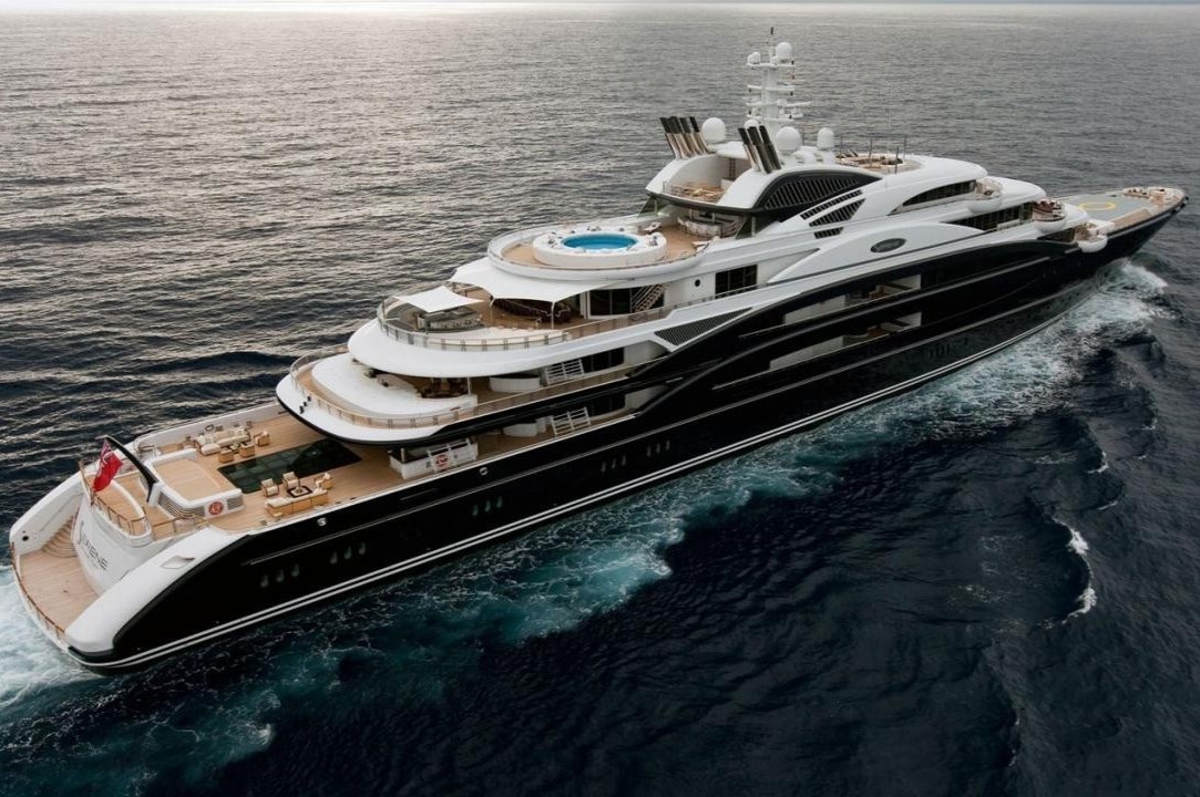 Du thuyen tri gia 500 trieu USD cua Bin Salman hinh anh