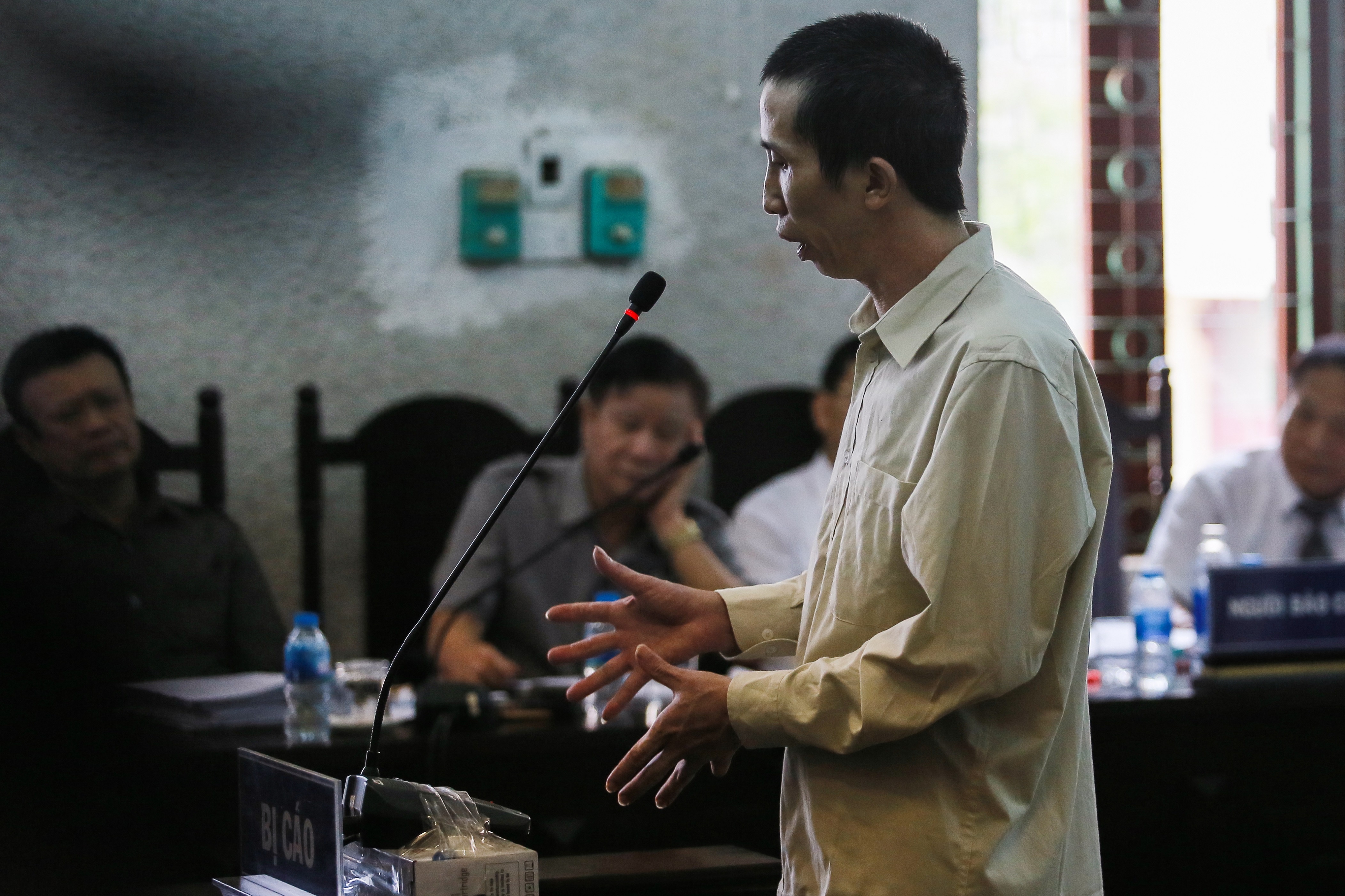 nu sinh giao ga anh 8