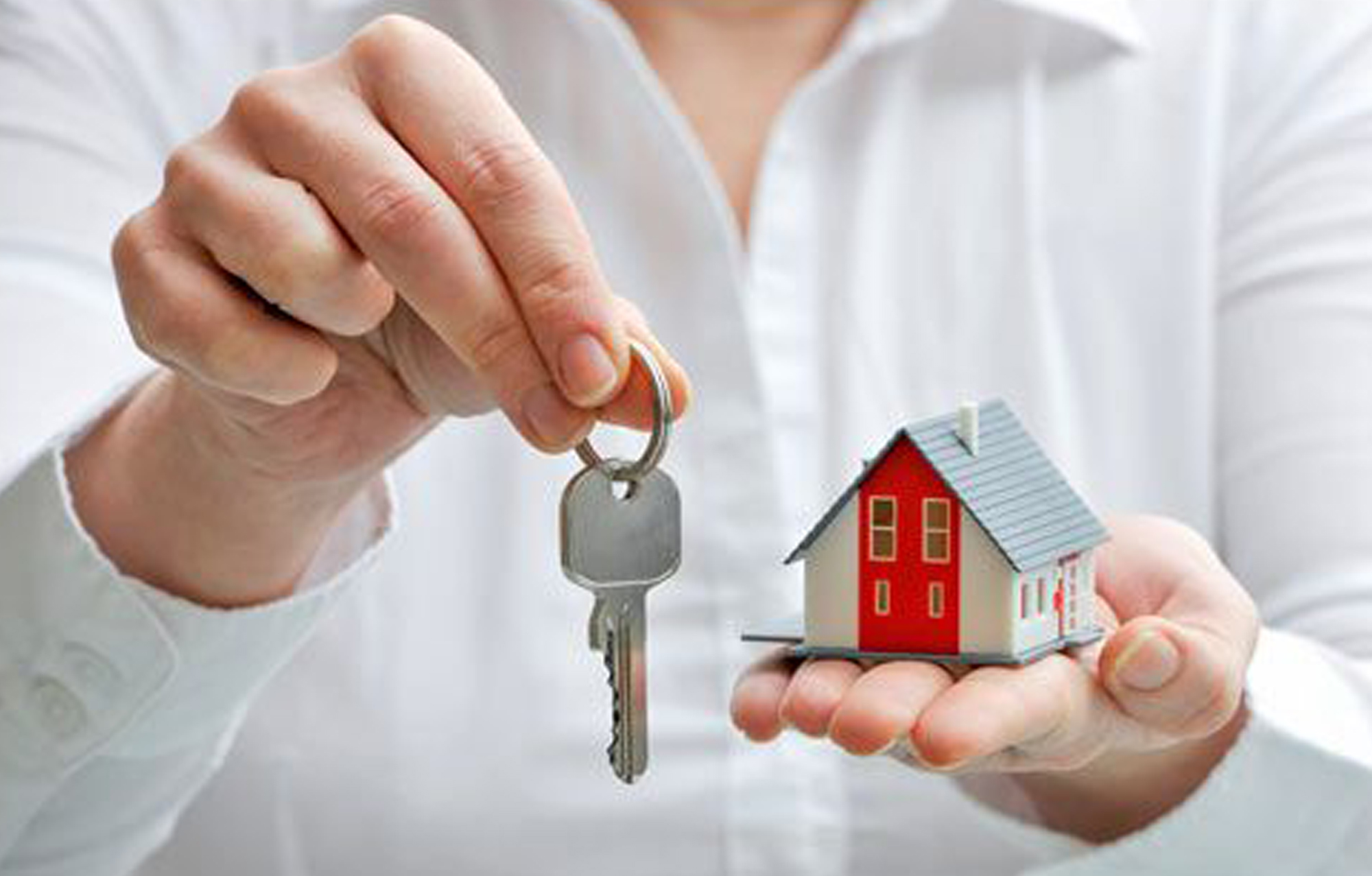 Co duoc mua nha cho rieng minh trong thoi ky hon nhan? hinh anh