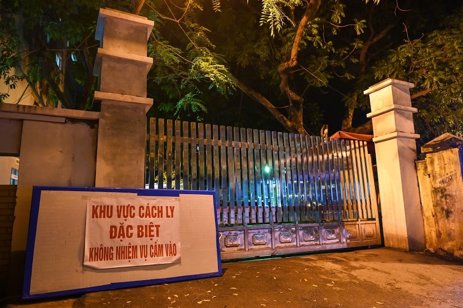 Phong toa Benh vien E anh 5