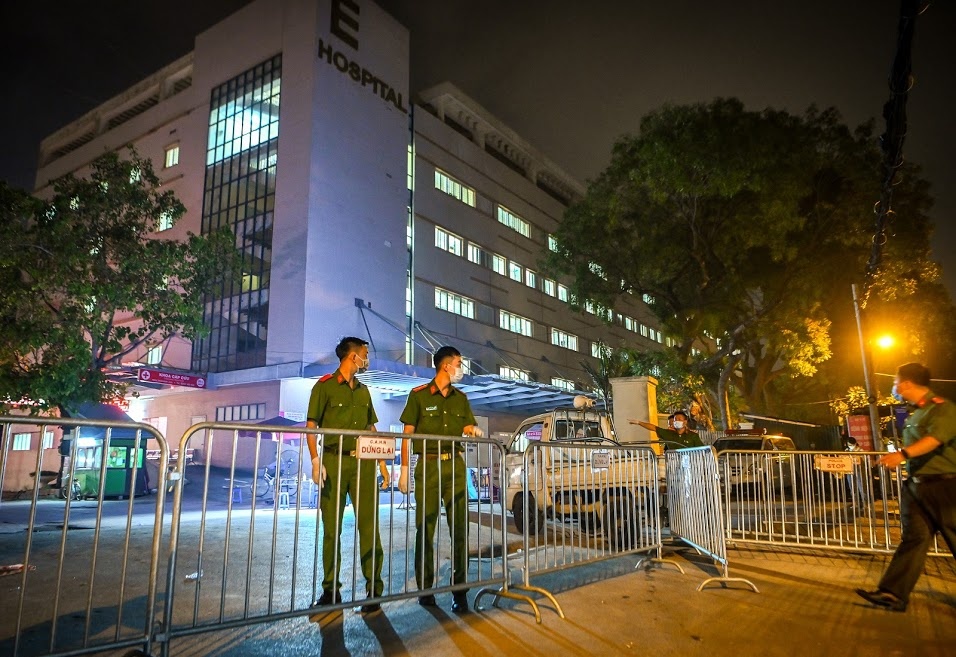 Phong toa Benh vien E anh 1