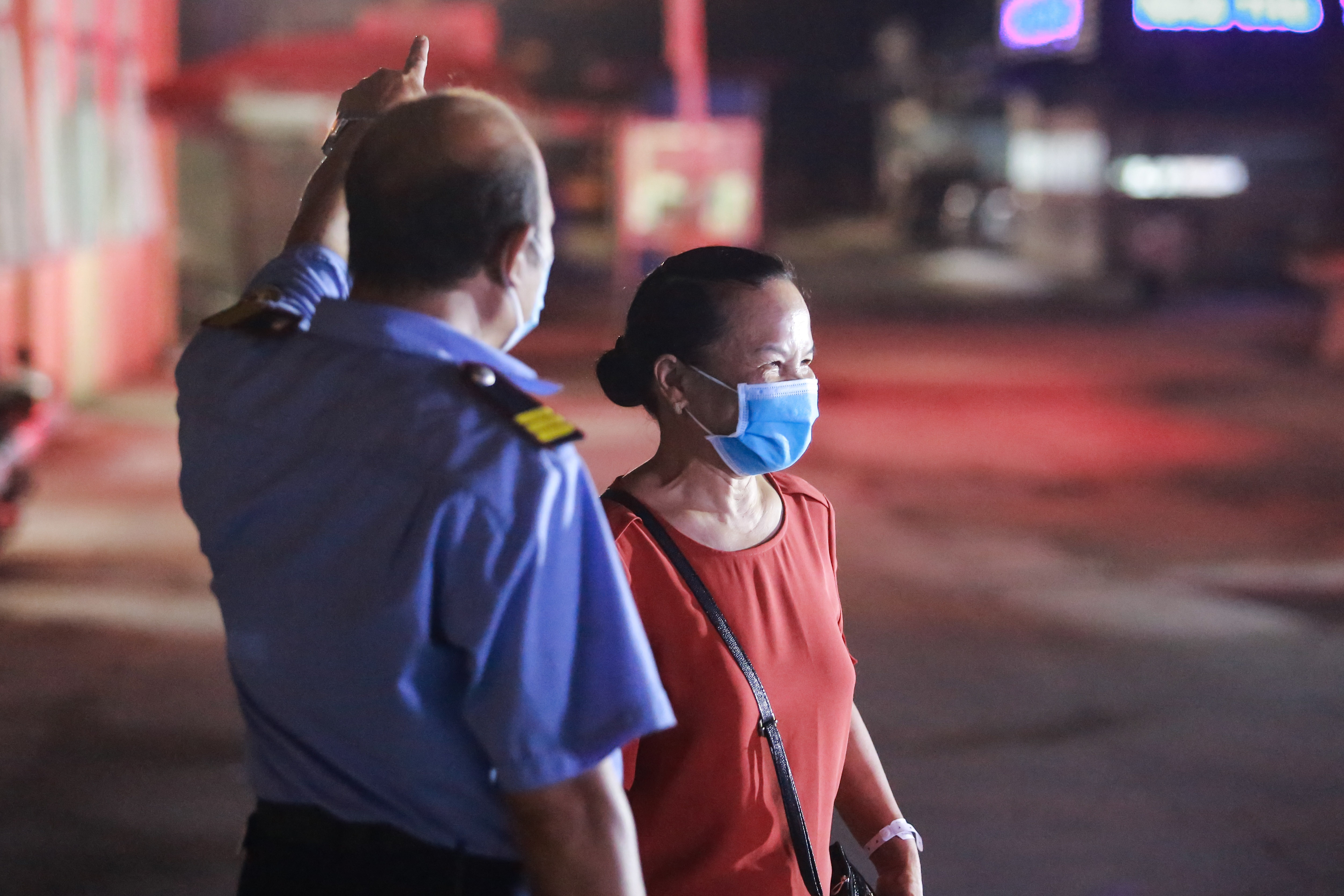 Phong toa Benh vien E anh 4