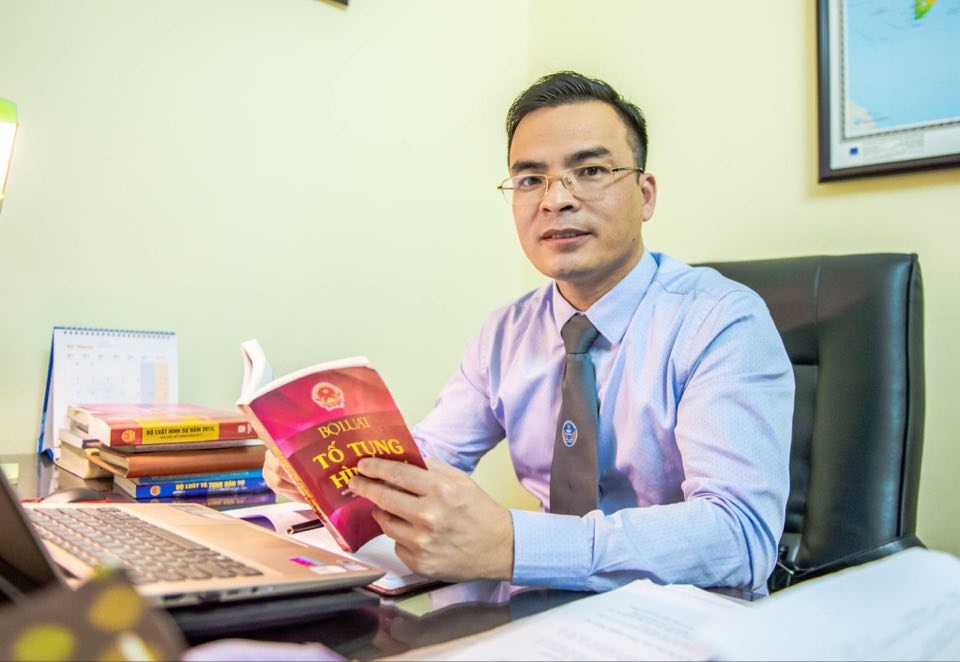 Khởi tố vụ chủ tiệm tóc làm lây lan dịch ảnh 1 Khoi to vu chu tiem toc lam lay lan dich anh 1