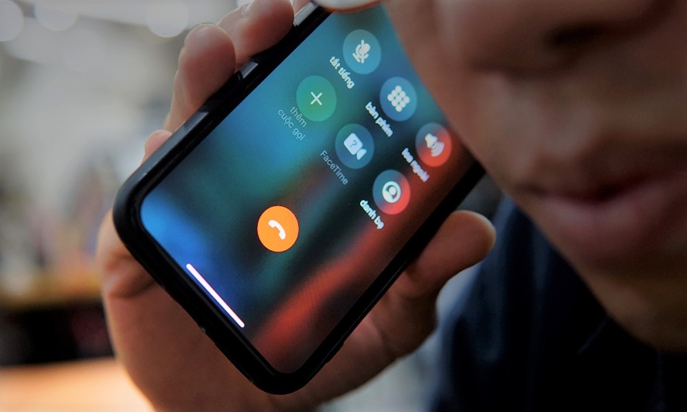 Lam ro nguoi chuyen tiep cuoc goi doi no toi duong day nong Bo Cong an hinh anh