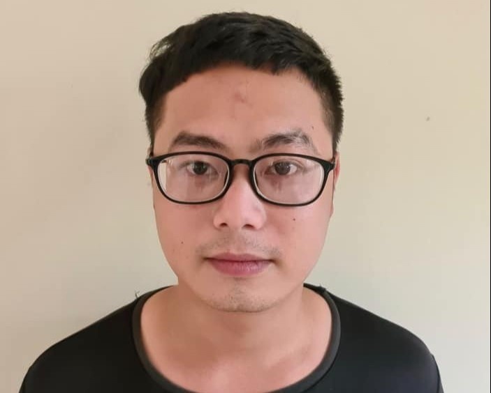 cam ma tau dieu hanh tren pho anh 1