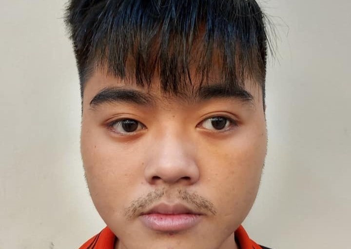 Thue oto tu lai roi mang di cam co hinh anh