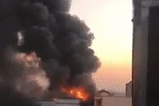 Lua thieu rui xuong go hinh anh