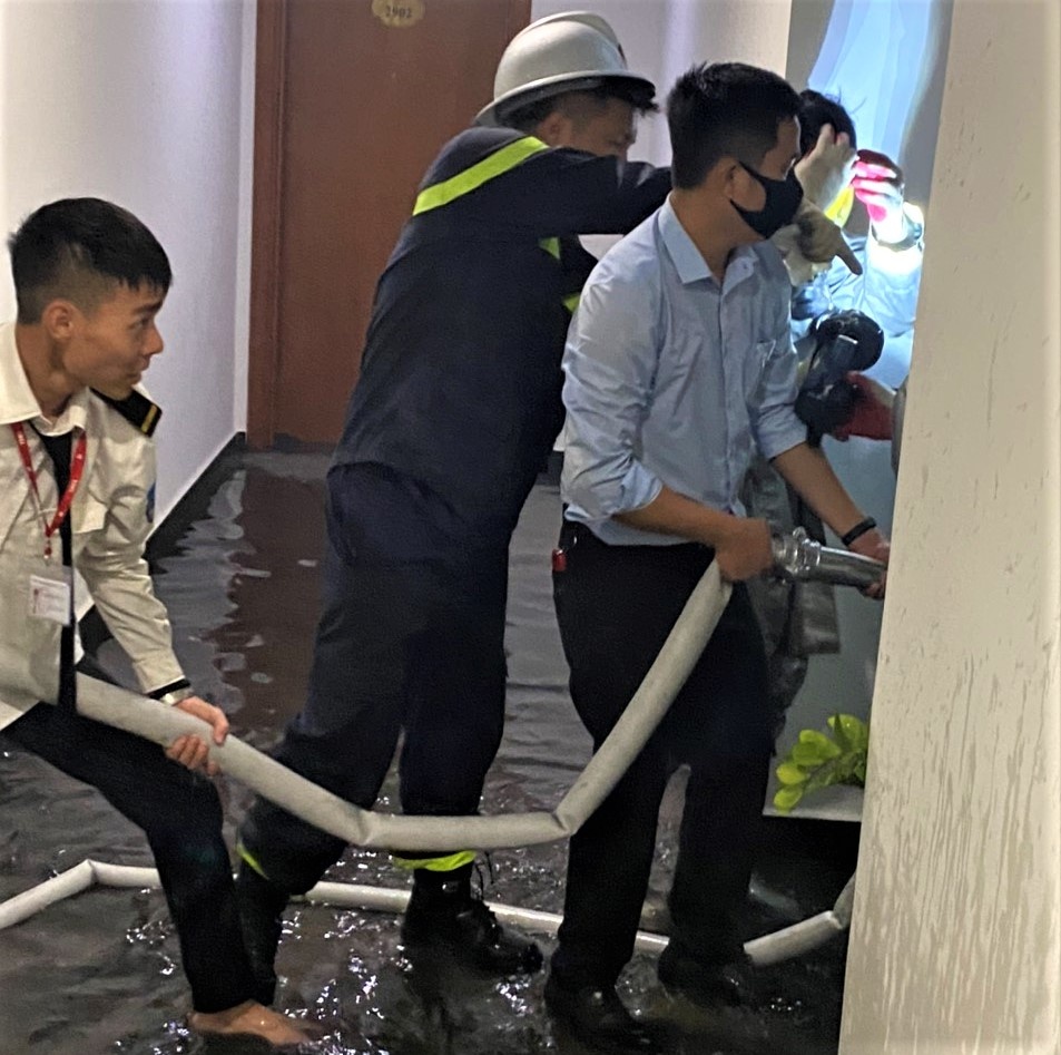 chay chung cu Goldmark City anh 3