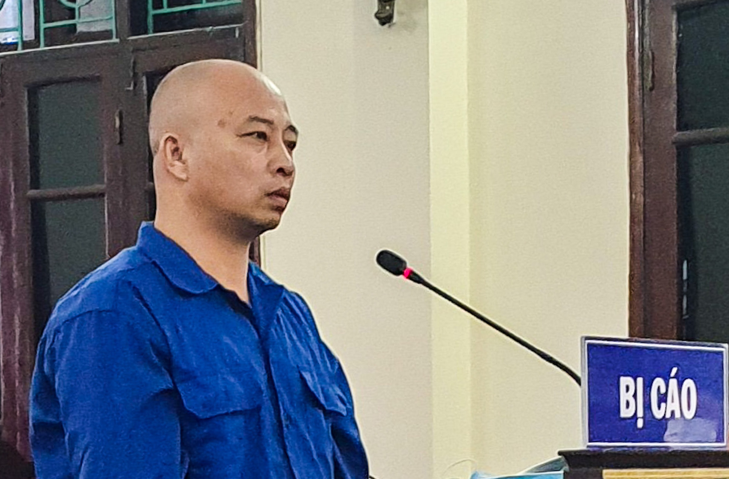 Duong 'Nhue' cung con nuoi hau toa ngay 17/9 hinh anh
