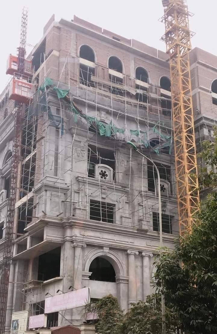 sap gian giao 5 nguoi bi thuong anh 1