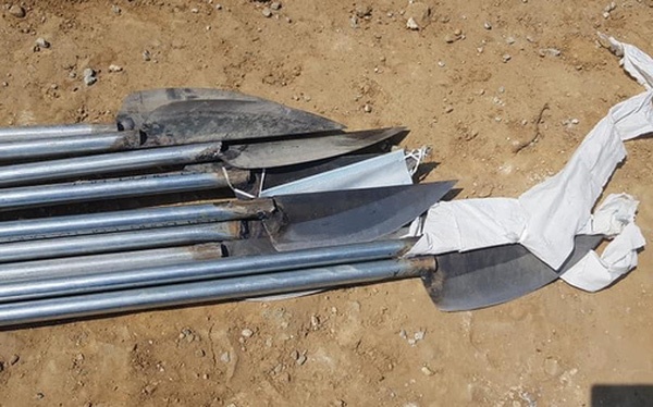 Ngan chan nhom cam dao phong lon di giai quyet mau thuan hinh anh