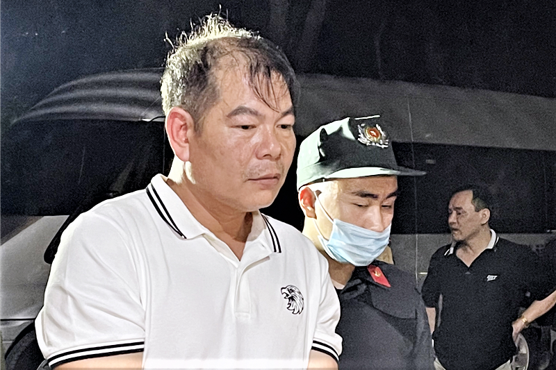 19 nguoi keo den Lao Cai giai quyet mau thuan hinh anh