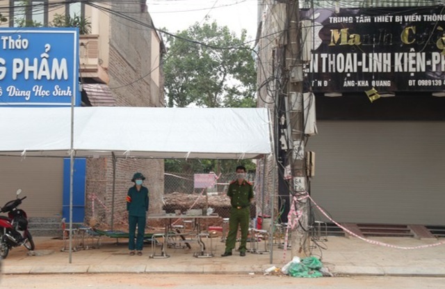 phat hien bom khi thi cong mong nha anh 1