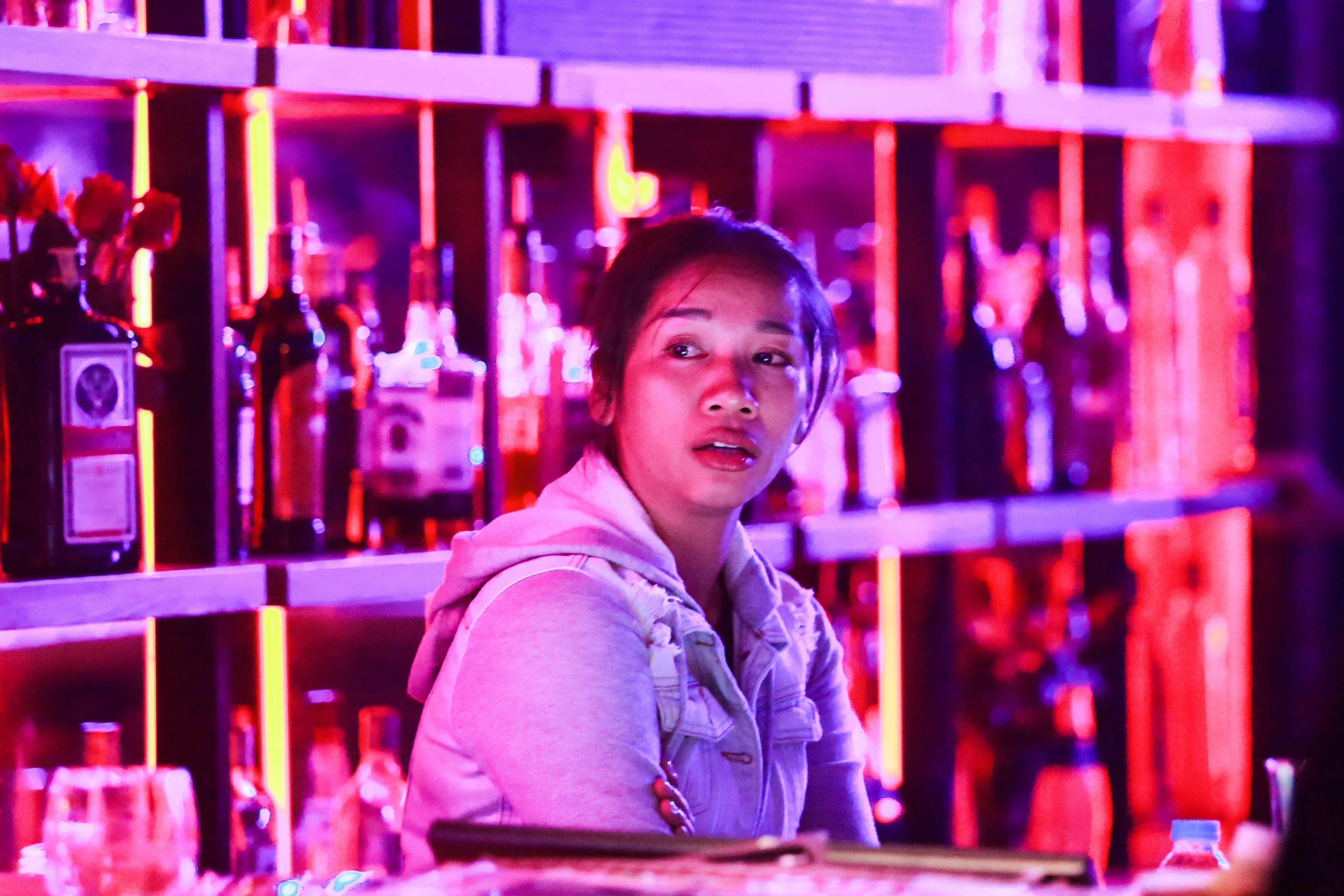 dong cua quan bar tai Ha Noi anh 3