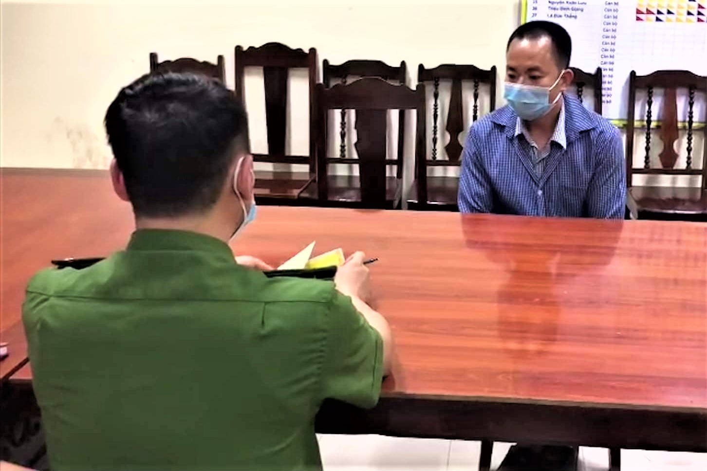 Khoi to tai xe xe tai tong chet nguoi roi bo tron, xoa dau vet hinh anh