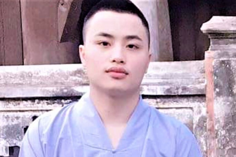 Con nuoi Duong 'Nhue' giu vai tro gi trong vu bao ke dich vu hoa tang? hinh anh