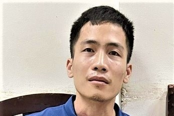 Dung sung bat lua de cuop dien thoai hinh anh