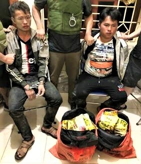 2 nghi phạm vận chuyển hơn 23 kg ma túy ảnh 1 2 nghi pham van chuyen hon 23 kg ma tuy anh 1