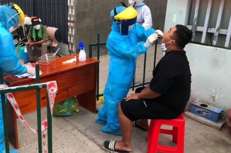 Ba Ria - Vung Tau xet nghiem cho toan bo 30.000 nguoi dan cua mot xa hinh anh