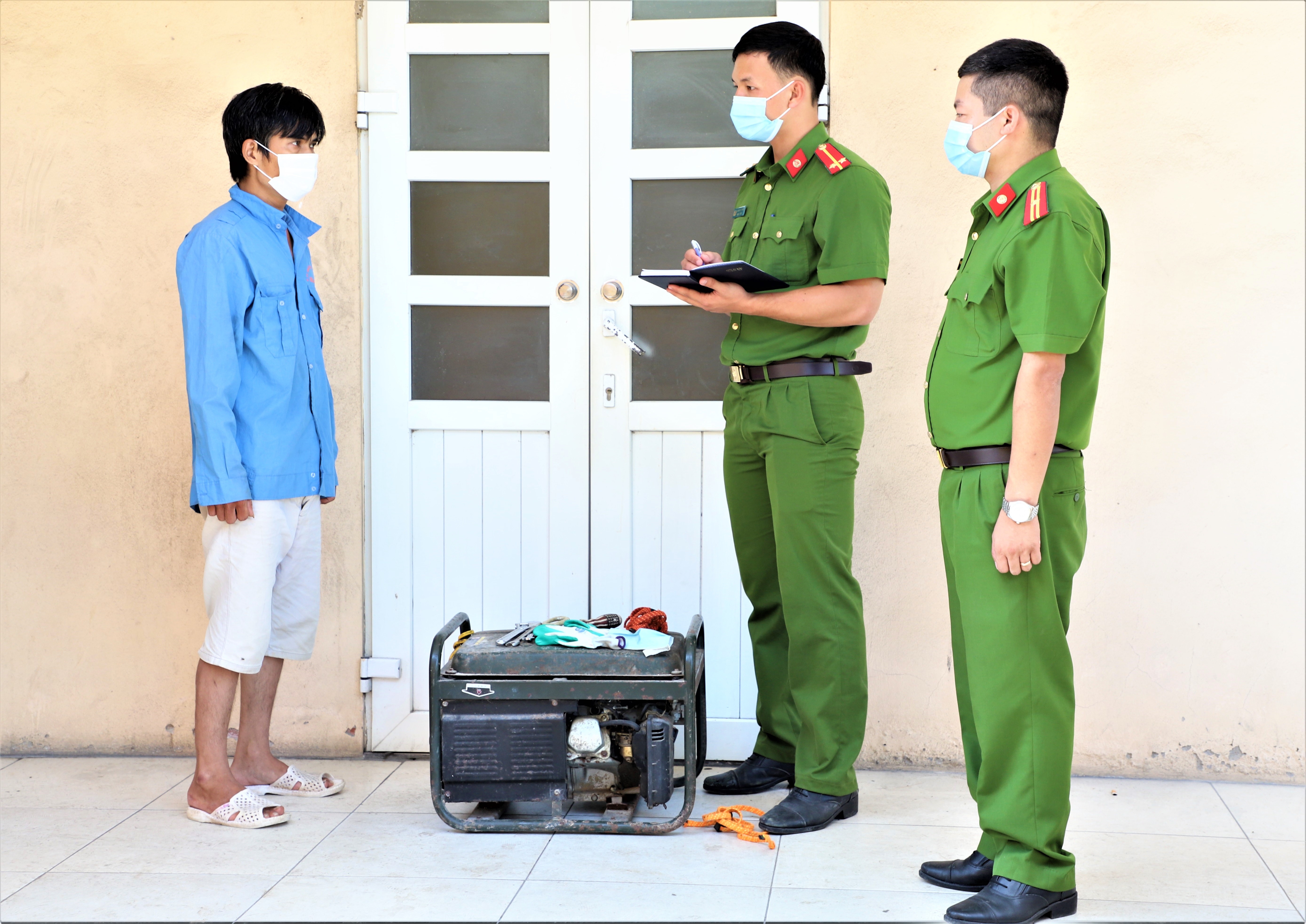 40 vu trom tai dinh chua trong hon nua nam anh 1