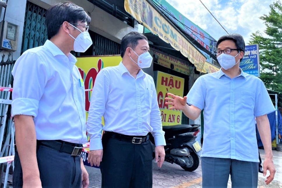 Keu goi he thong y te tu nhan ho tro chong dich o Binh Tan hinh anh