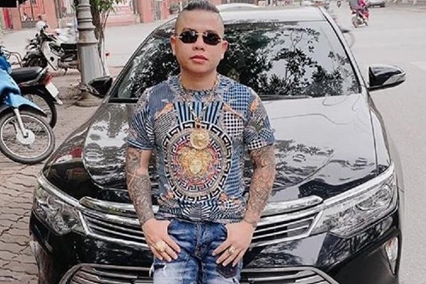 Duong Minh Tuyen bi bat qua tang khi bay lac o quan karaoke hinh anh