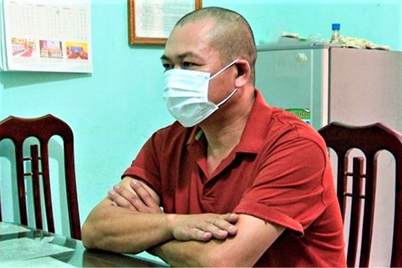 Tam giu hinh su tai xe lam gia giay xet nghiem Covid-19 hinh anh