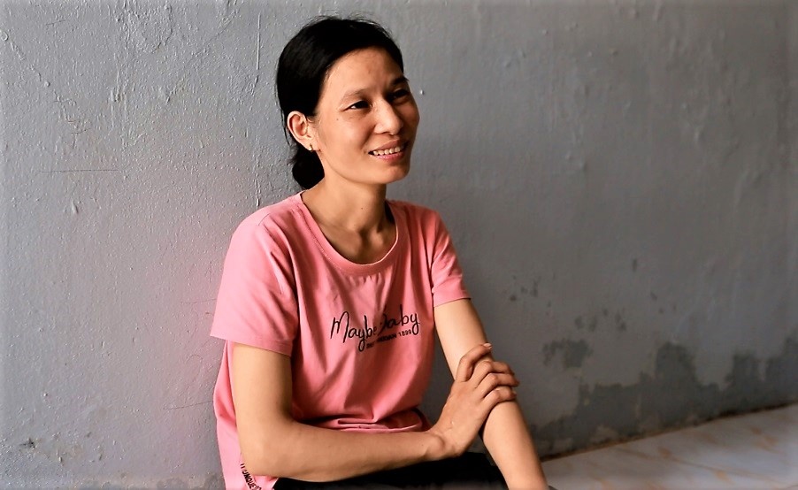 Nu lao cong bi cuop anh 1