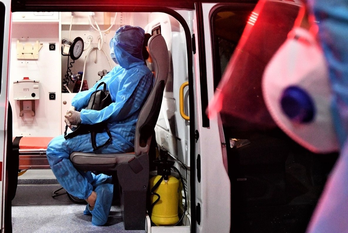 Bi cat hop dong sau khi nhiem nCoV, toi co duoc boi thuong? hinh anh