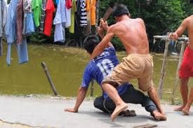 Cong an trieu tap cap vo chong lien quan vu danh nguoi o phong tro hinh anh