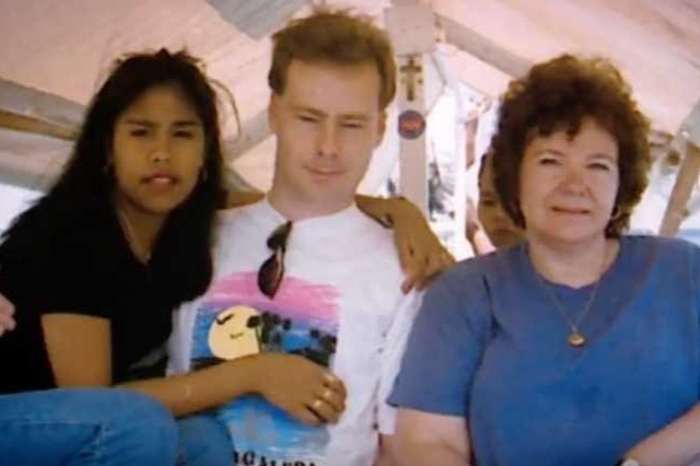 Nguoi me o Anh lat mat con dau ngoai tinh, giet chong hinh anh