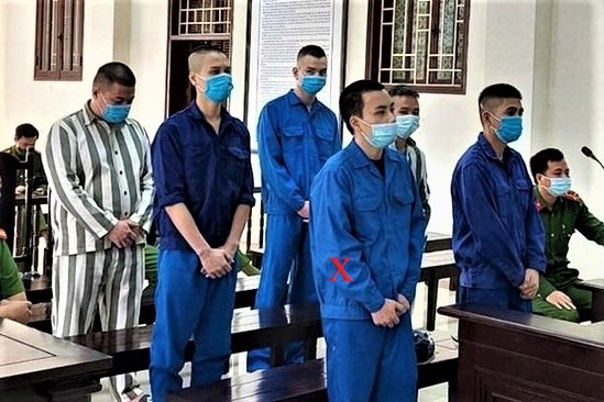 bat cong an lien quan con nuoi Duong Nhue anh 1