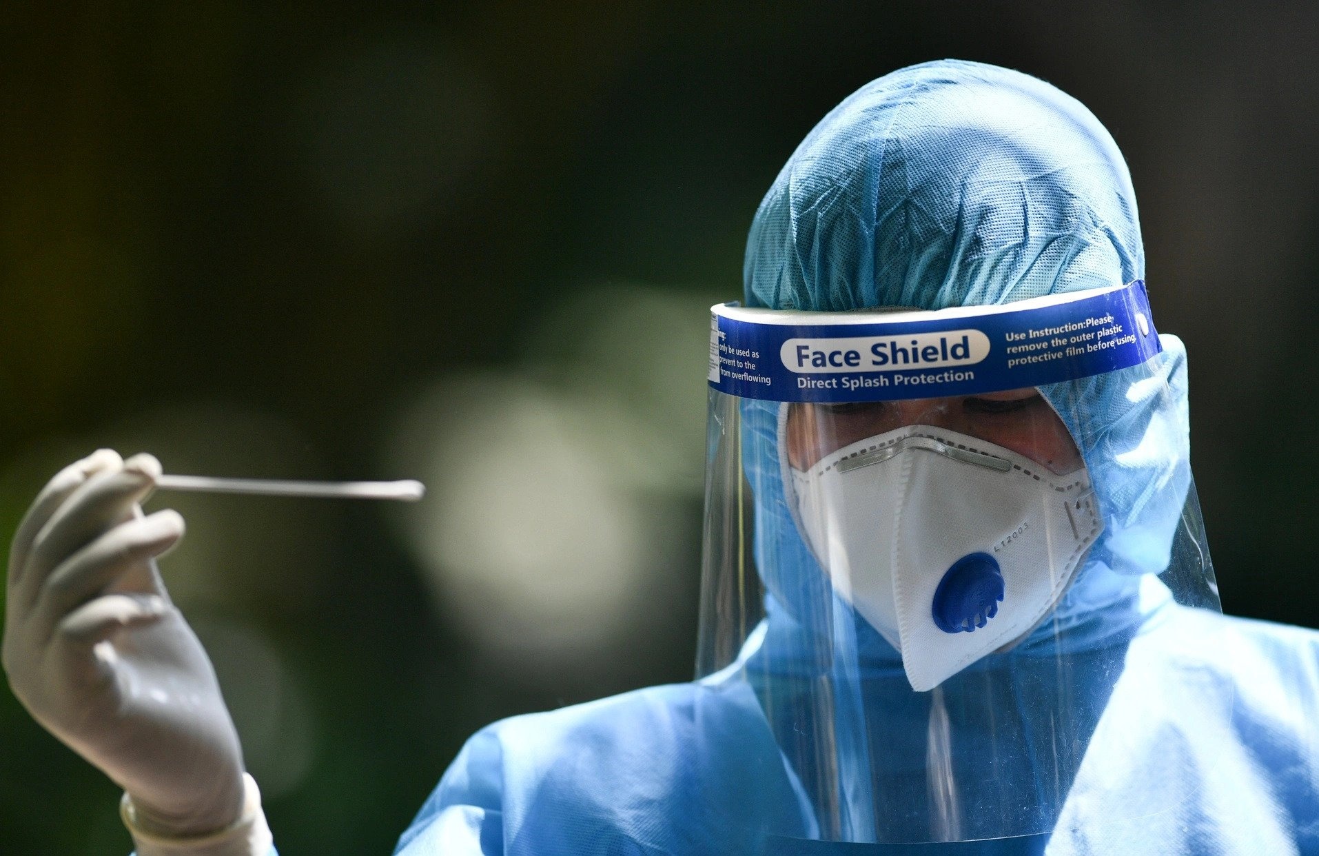 Tam giu nhom lam gia ket qua test nhanh cho khan gia vao san My Dinh hinh anh