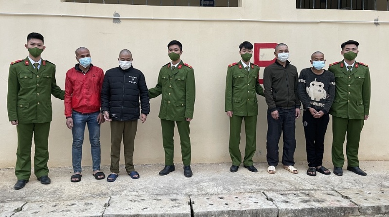 dap pha nha cua cong an xa anh 1