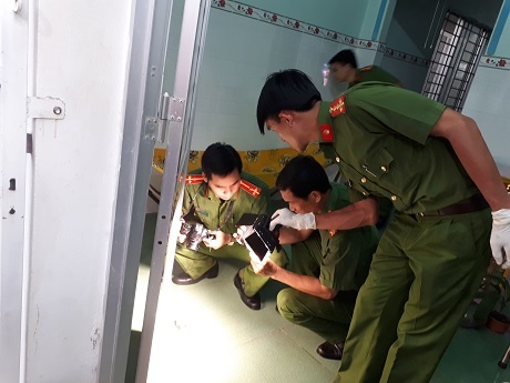Vu be gai bi dong dinh vao dau: Hai tinh huong nguoi me co the doi mat hinh anh