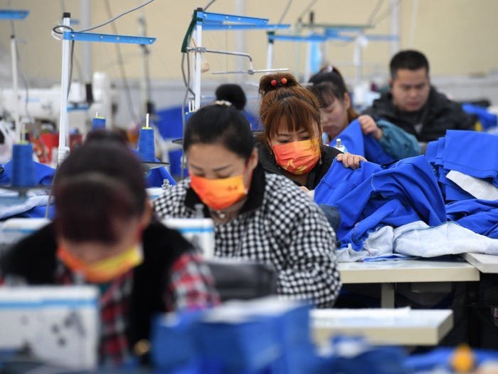 Nguoi lao dong co bi ky luat neu tu y nghi them sau Tet? hinh anh