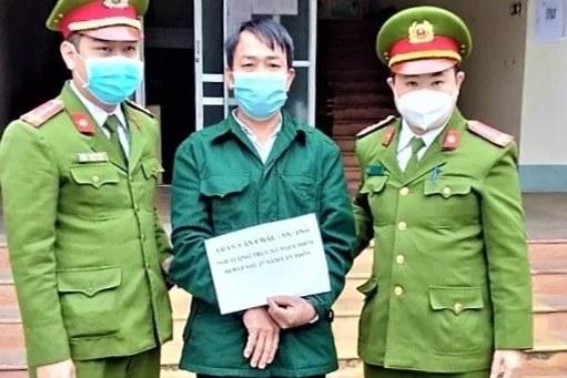 Ke vuot nguc sa luoi sau gan 30 nam hinh anh