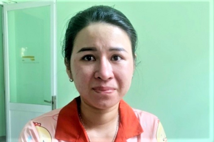 Loi khai cua nguoi phu nu rut dao cuop tiem vang o quan 1 hinh anh