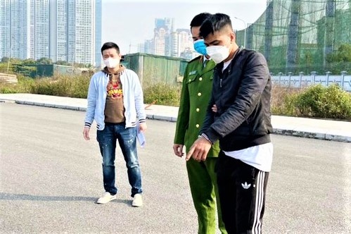 Dung gach cuop xe om hinh anh