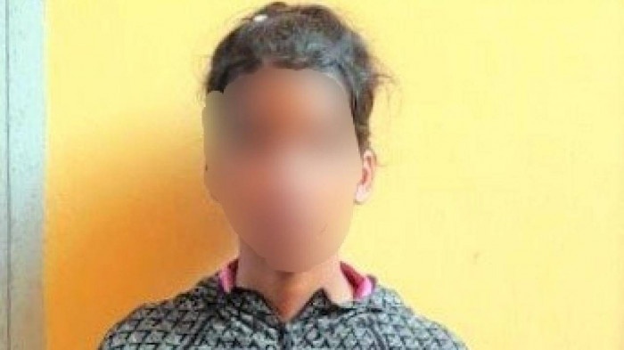 Thieu nu 17 tuoi den Bac Lieu vo nhay cau de xin tien hinh anh