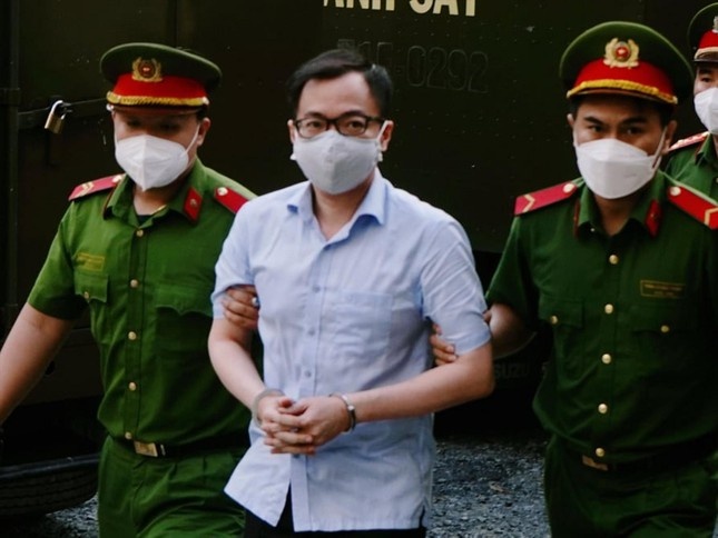 Vu tham o tai Sepzone Linh Trung: Ong Te Tri Dung 2 lan phan cung hinh anh