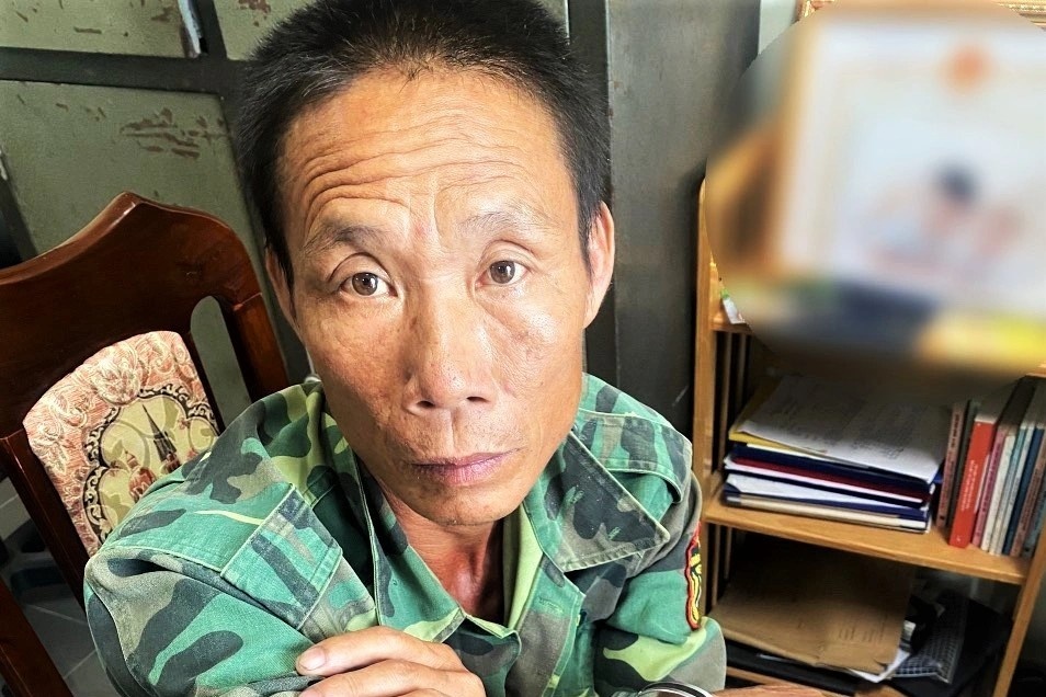 Bo dung ma tau chem guc nguoi cai nhau voi con trai hinh anh