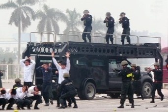 Nhung chuyen an nghet tho qua loi ke Canh sat dac nhiem hinh anh