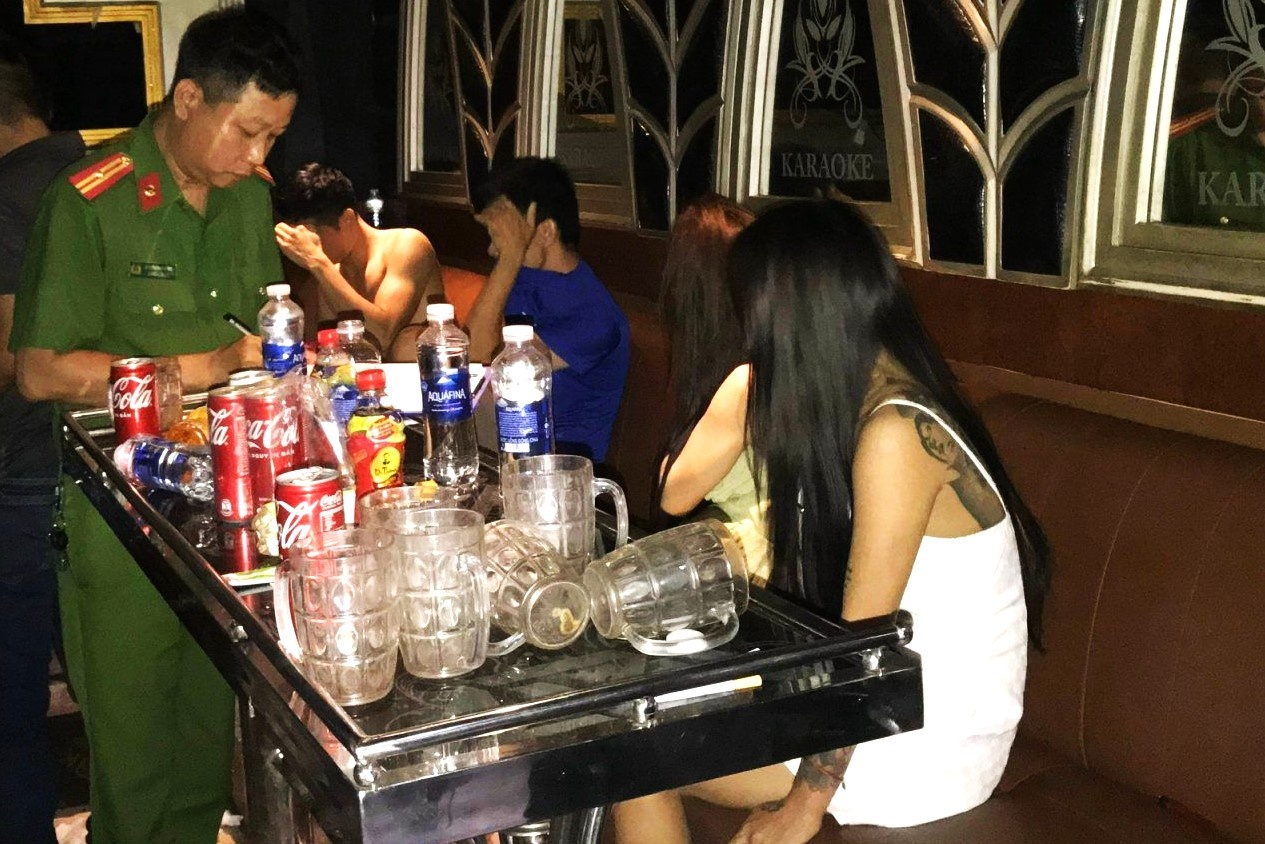15 người bay lắc ảnh 1 15 nguoi bay lac anh 1