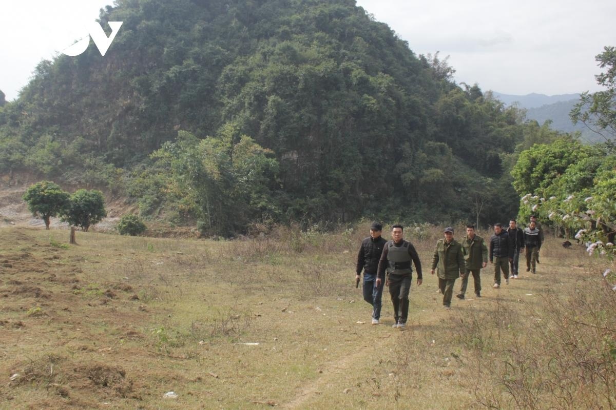 Ban tra cong an anh 1