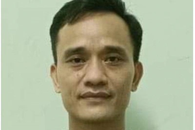 Be gai 2 lan bi ban vao co so massage kich duc hinh anh